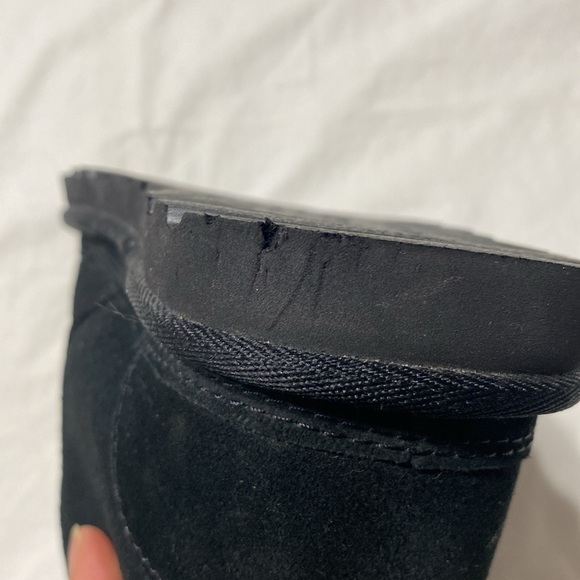 UGG Women’s Neumel Leather Chukka - Picture 10 of 10